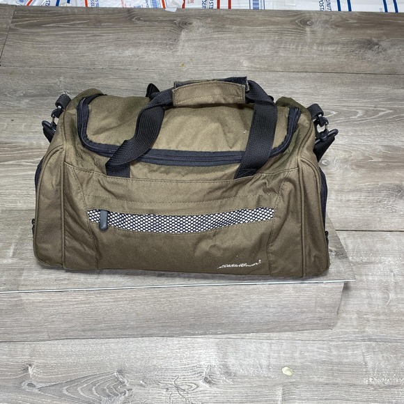 Eddie Bauer Duffle Bag Carry On Travel Luggage 19 Inch Mens Shoulder Strap Gym - Picture 1 of 16